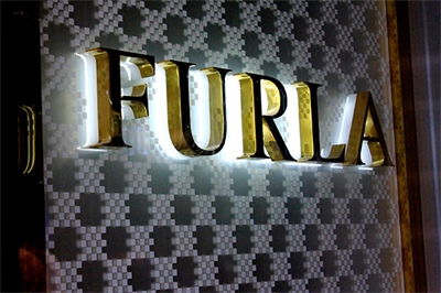 制作精品不銹鋼發光字的外觀特點 制作精品不銹鋼發光字的外觀特點