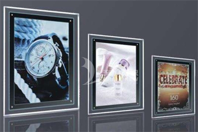 水晶燈箱的簡(jiǎn)單介紹 水晶燈箱的簡(jiǎn)單介紹