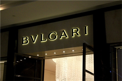 傳統燈箱與水晶燈箱的對比優勢 傳統燈箱與水晶燈箱的對比優勢